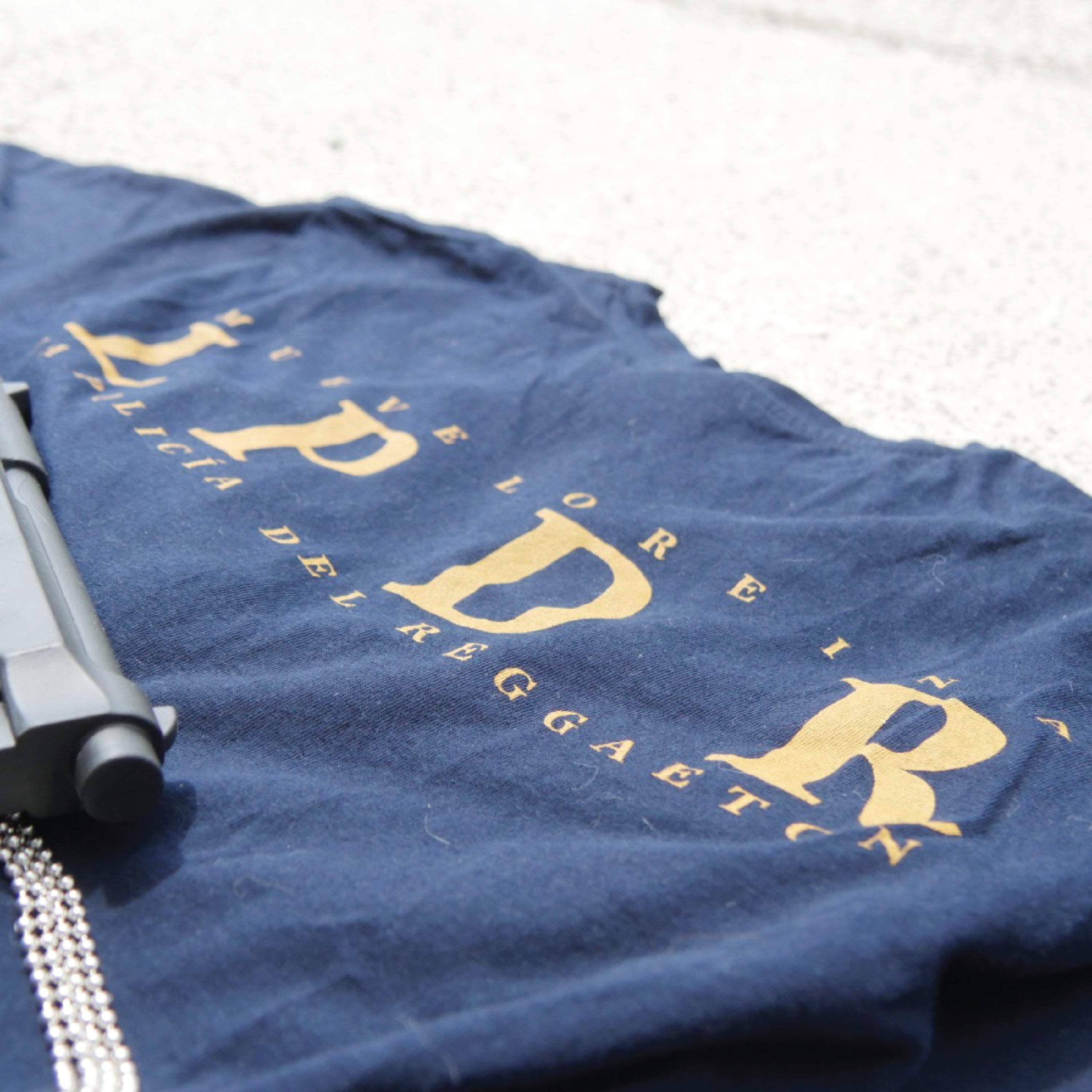 Mueveloreina ✶ Camiseta LPDR